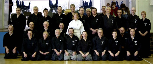 The Shinbukan family at a winter training session